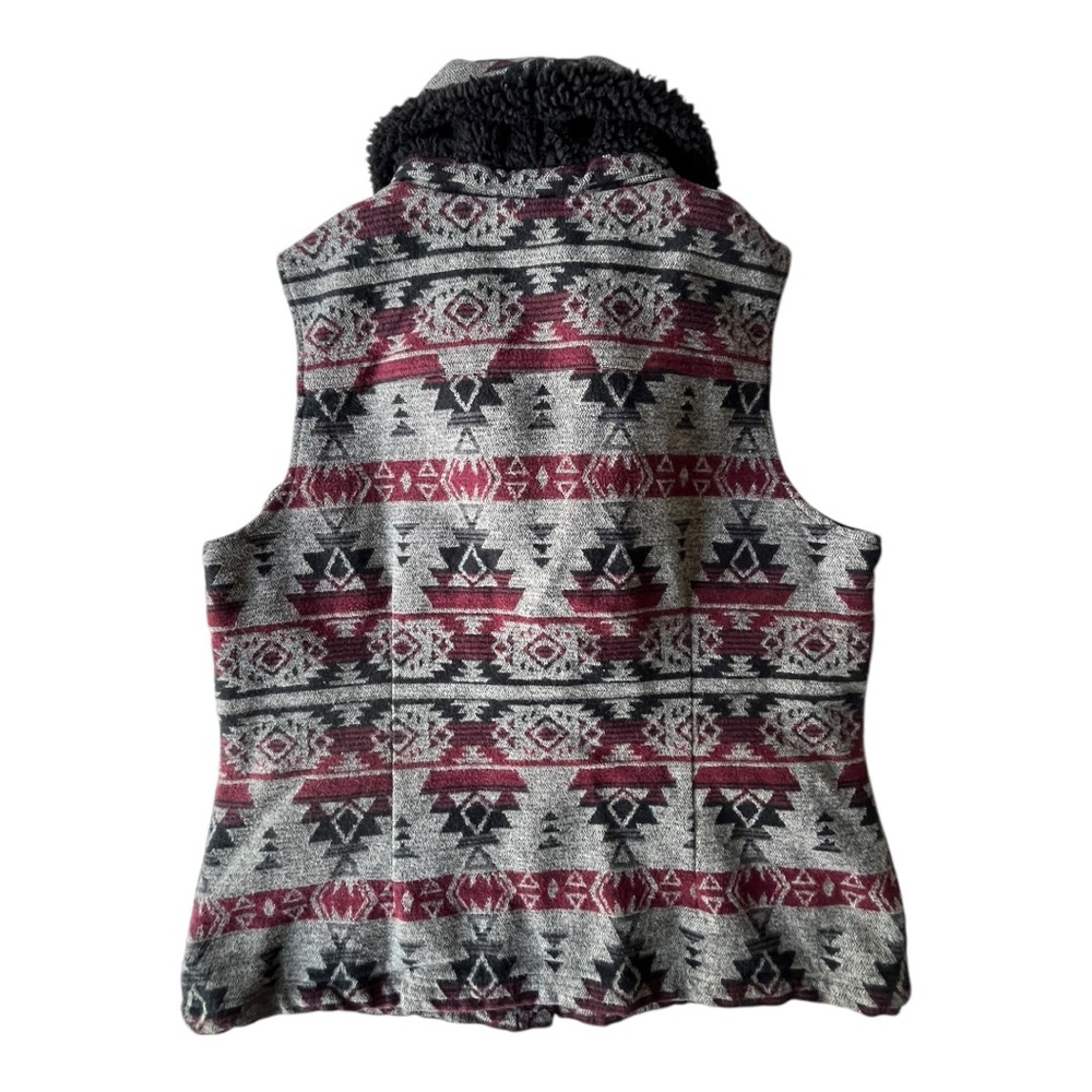 Duluth Trading Co Women’s Sherpa Festivest, Large Aztec - Picture 2 of 6